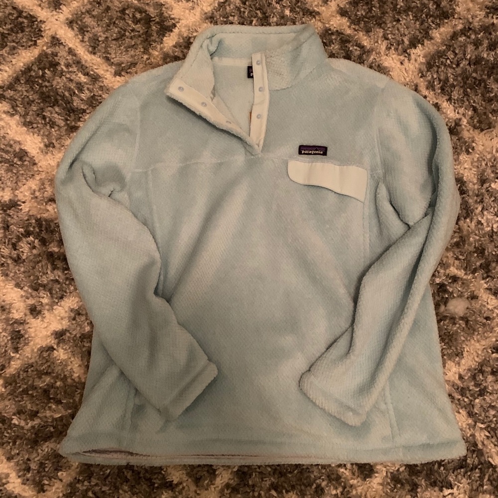 Patagonia retool pullover tags attached